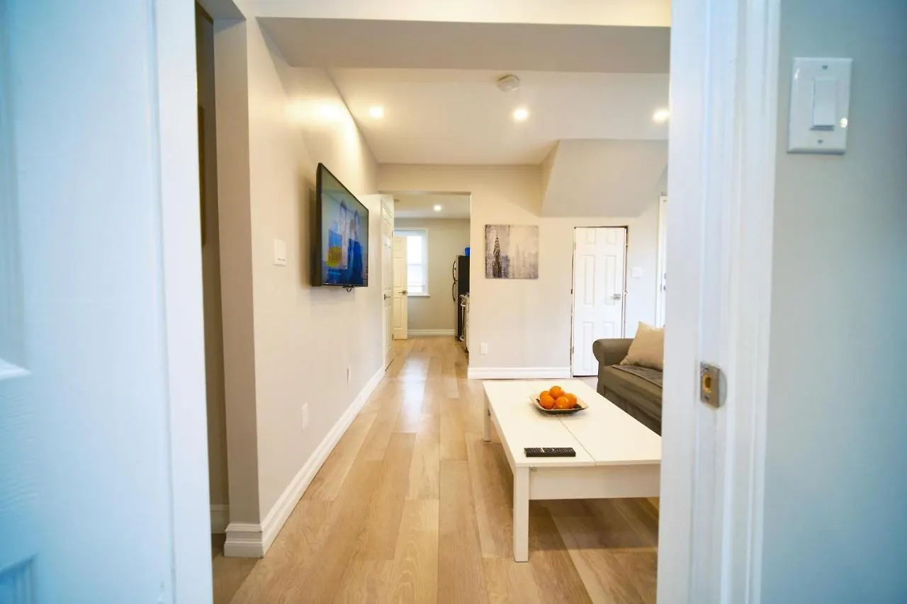 Hamilton Oasis - Luxe Beds - Bbq Haven - Pool Apartment Canada