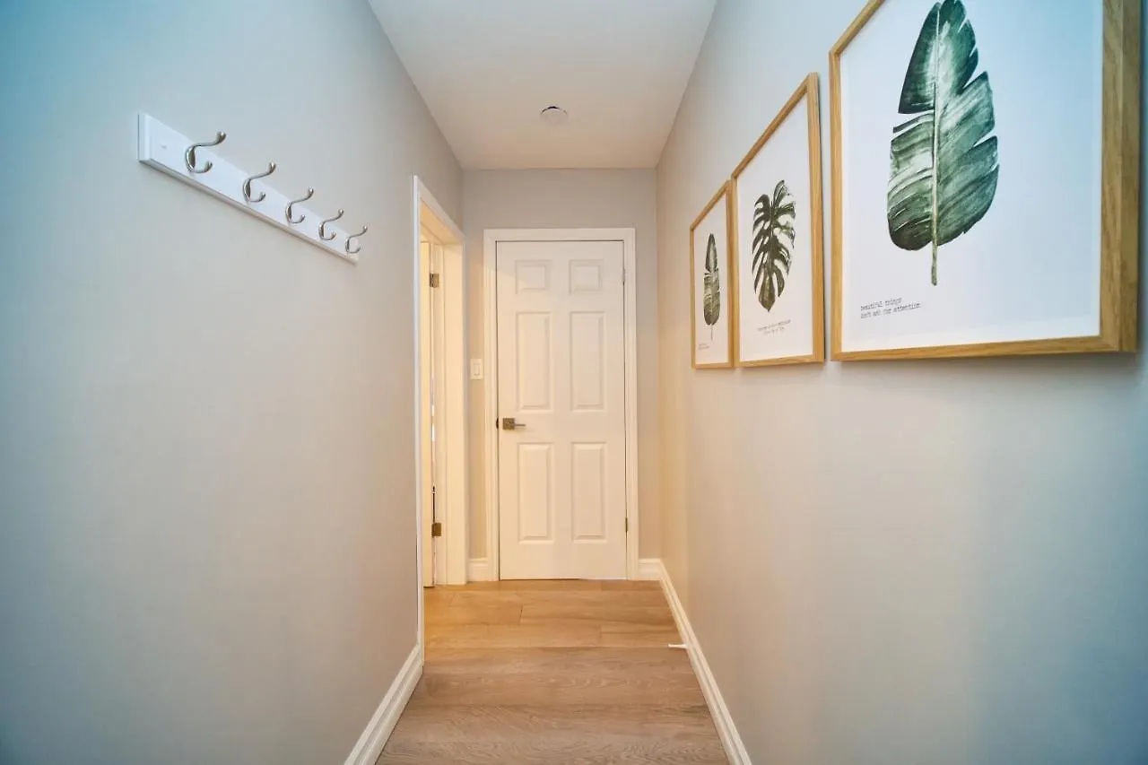 Hamilton Oasis - Luxe Beds - Bbq Haven - Pool Apartment Canada
